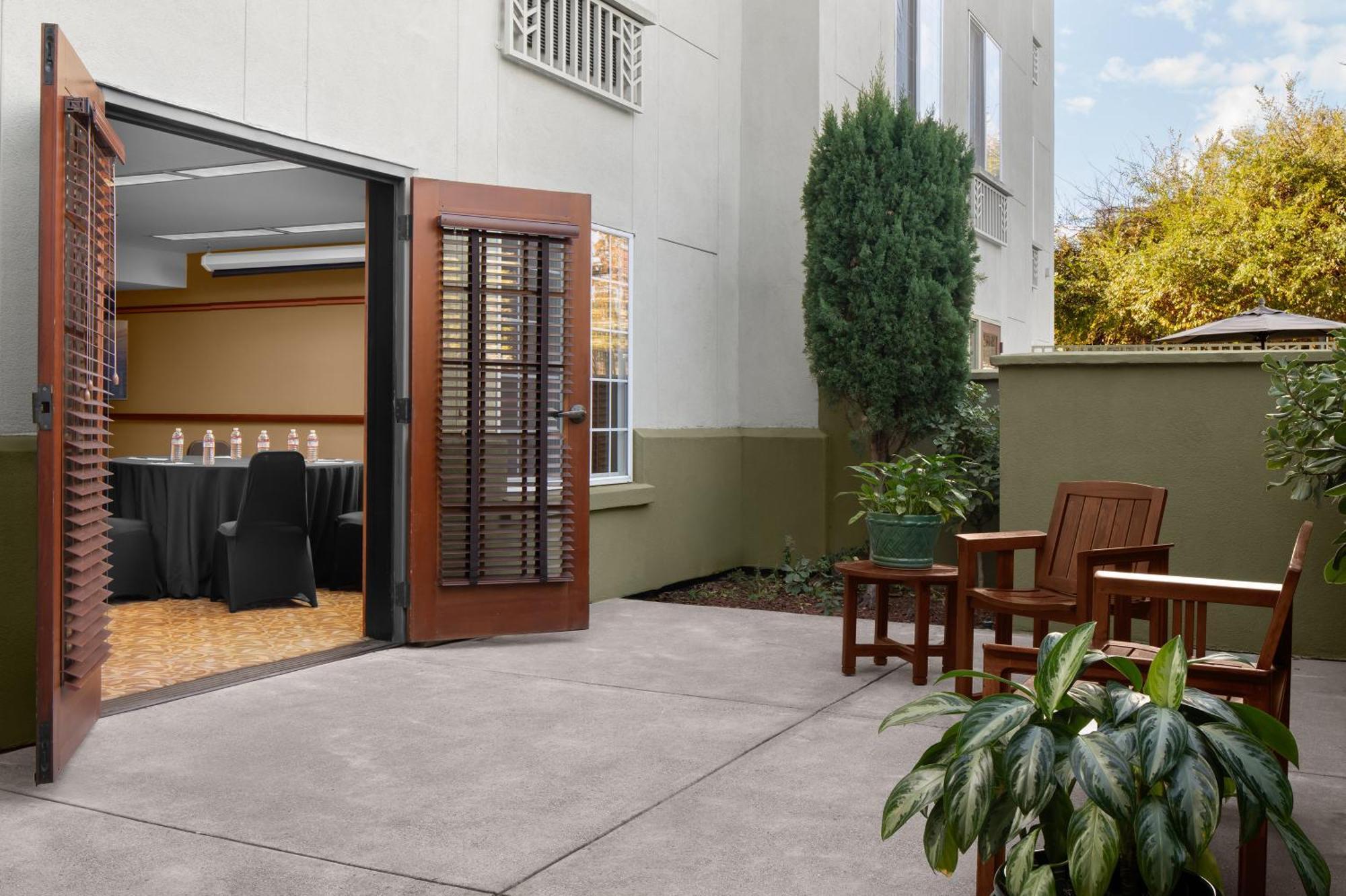 Larkspur Landing Extended Stay Suites Campbell Eksteriør bilde